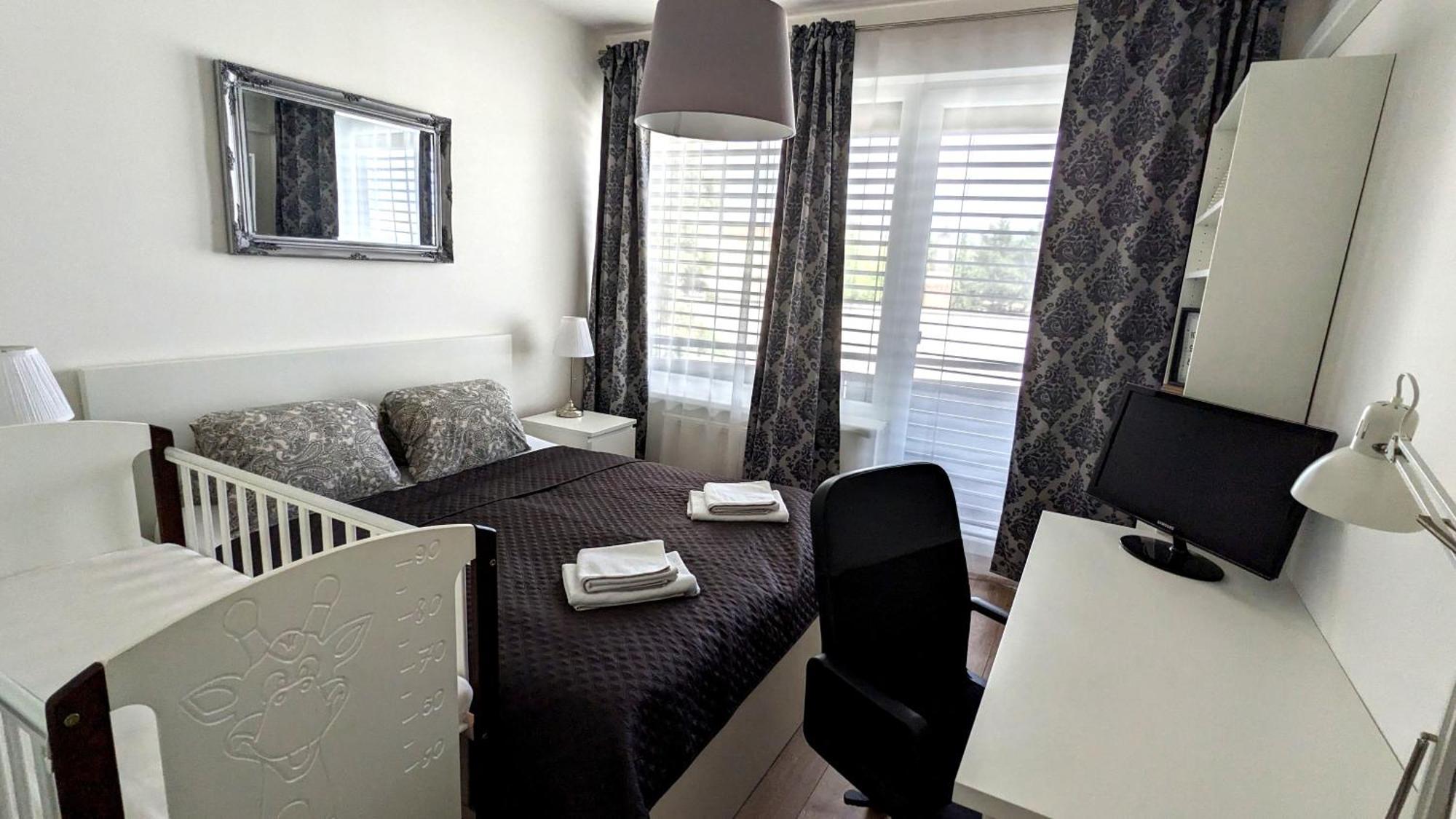E2 Luxury Oldtown Apt - 2X Parking, Foodstore, Pcscreen, Netflix, Unlimited Music, Crib, Babychair, Fastwifi, Aircon 코시체 외부 사진