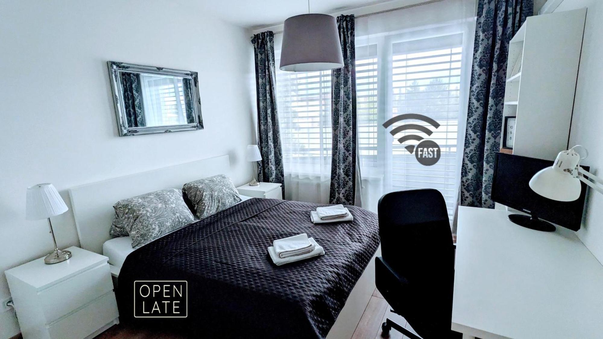 E2 Luxury Oldtown Apt - 2X Parking, Foodstore, Pcscreen, Netflix, Unlimited Music, Crib, Babychair, Fastwifi, Aircon 코시체 외부 사진